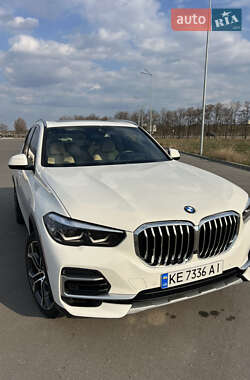 Позашляховик / Кросовер BMW X5 2022 в Дніпрі