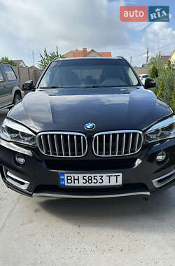 Внедорожник / Кроссовер BMW X5 2015 в 