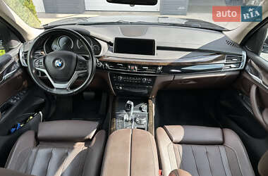 Внедорожник / Кроссовер BMW X5 2015 в 