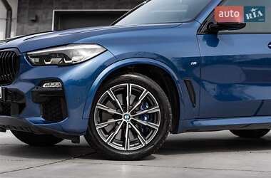 Позашляховик / Кросовер BMW X5 2019 в 