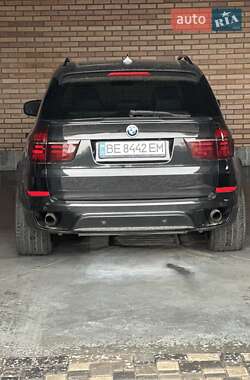 Позашляховик / Кросовер BMW X5 2013 в 