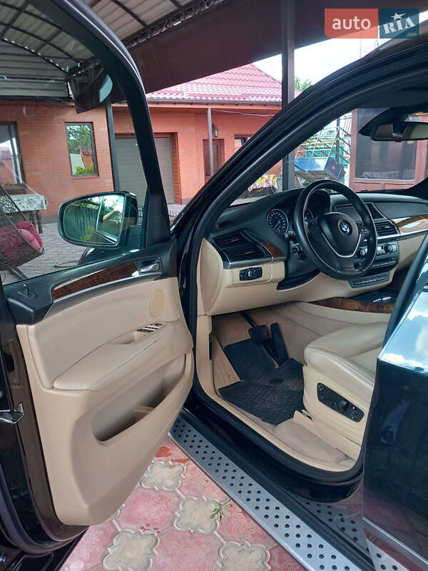 Позашляховик / Кросовер BMW X5 2010 в Ізмаїлі