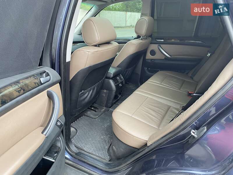 Внедорожник / Кроссовер BMW X5 2005 в Днепре