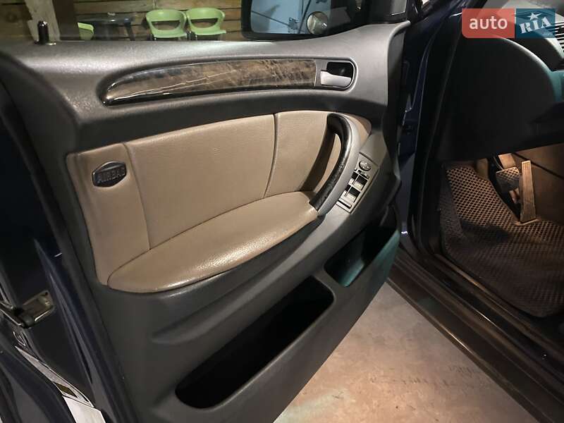 Внедорожник / Кроссовер BMW X5 2005 в Днепре