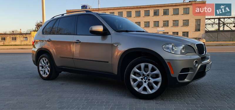 BMW X5 2011