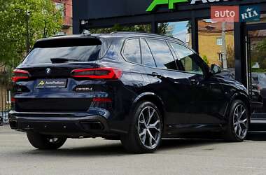 Позашляховик / Кросовер BMW X5 2021 в 
