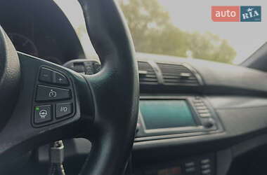 Позашляховик / Кросовер BMW X5 2006 в 