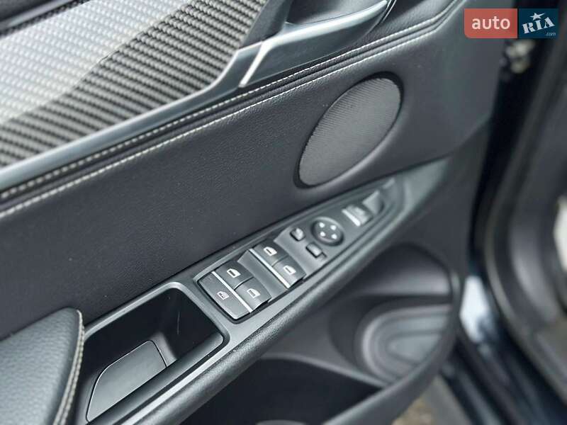 Внедорожник / Кроссовер BMW X5 2015 в Киеве