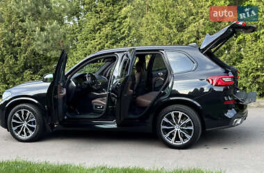 Внедорожник / Кроссовер BMW X5 2019 в 