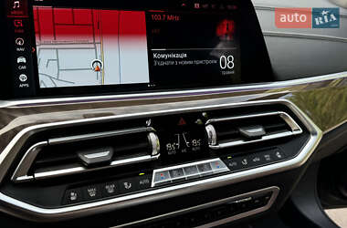 Внедорожник / Кроссовер BMW X5 2019 в 