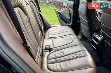 Внедорожник / Кроссовер BMW X5 2019 в 