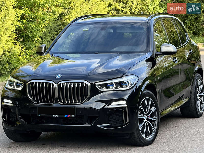 Внедорожник / Кроссовер BMW X5 2019 в 
