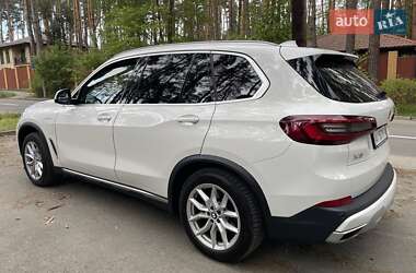 Позашляховик / Кросовер BMW X5 2020 в 