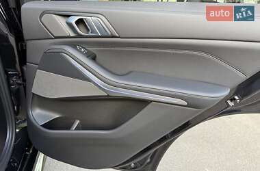 Позашляховик / Кросовер BMW X5 2022 в 
