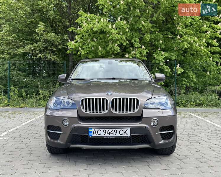 Внедорожник / Кроссовер BMW X5 2010 в 