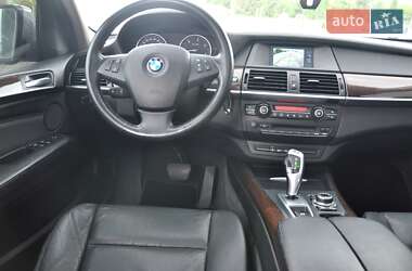 Позашляховик / Кросовер BMW X5 2011 в 