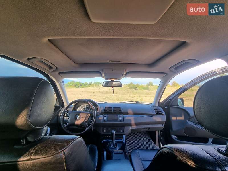 Внедорожник / Кроссовер BMW X5 2002 в Ровно