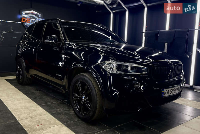 Позашляховик / Кросовер BMW X5 2017 в 