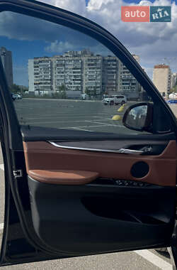 Позашляховик / Кросовер BMW X5 2017 в 