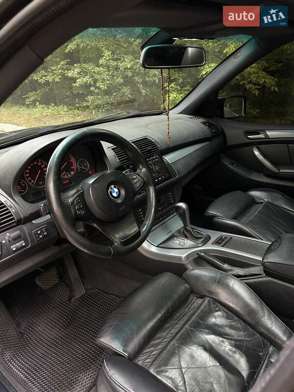 Внедорожник / Кроссовер BMW X5 2005 в Малине