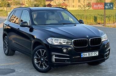 Внедорожник / Кроссовер BMW X5 2015 в 