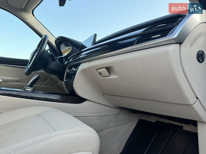 Позашляховик / Кросовер BMW X5 2015 в Одесі