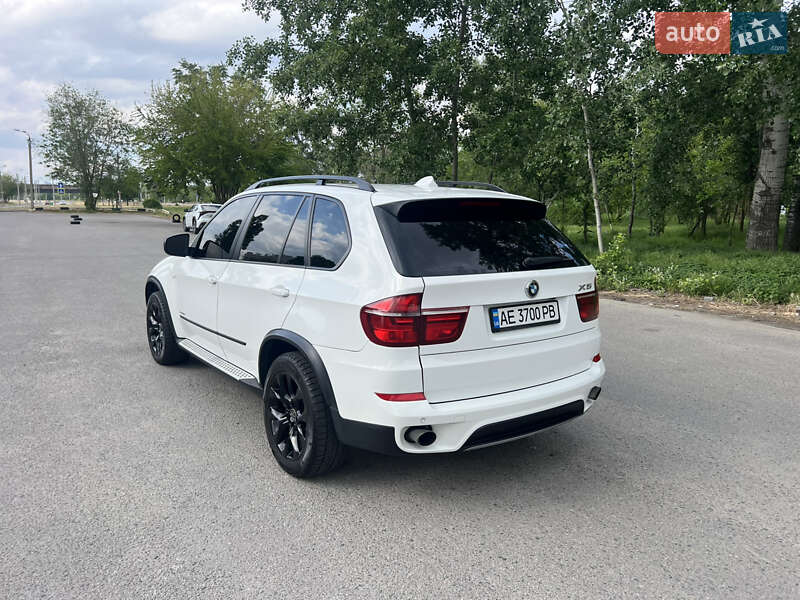 Внедорожник / Кроссовер BMW X5 2011 в Днепре