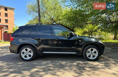 Позашляховик / Кросовер BMW X5 2010 в 