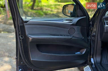 Позашляховик / Кросовер BMW X5 2010 в 