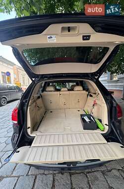 Позашляховик / Кросовер BMW X5 2014 в 