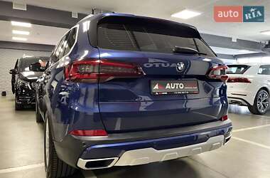 Позашляховик / Кросовер BMW X5 2021 в 