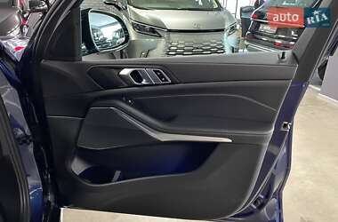 Позашляховик / Кросовер BMW X5 2021 в 