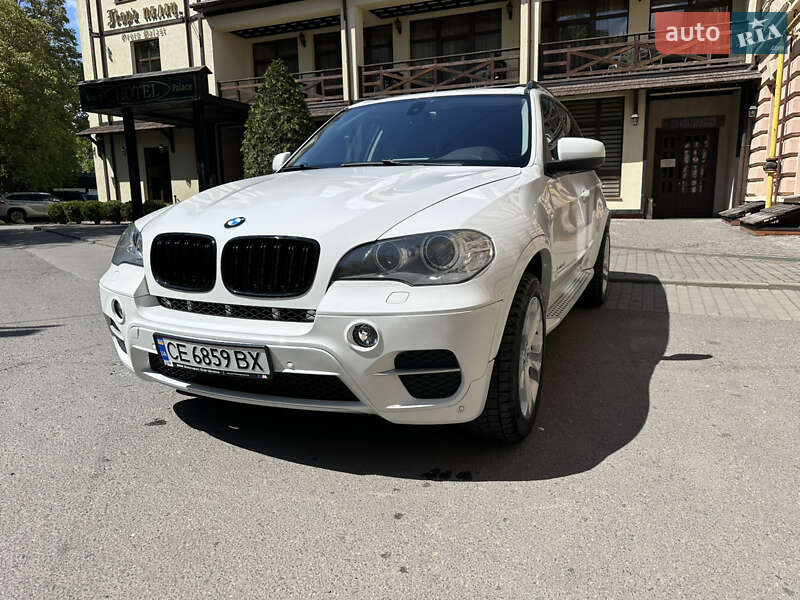 Позашляховик / Кросовер BMW X5 2012 в Чернівцях