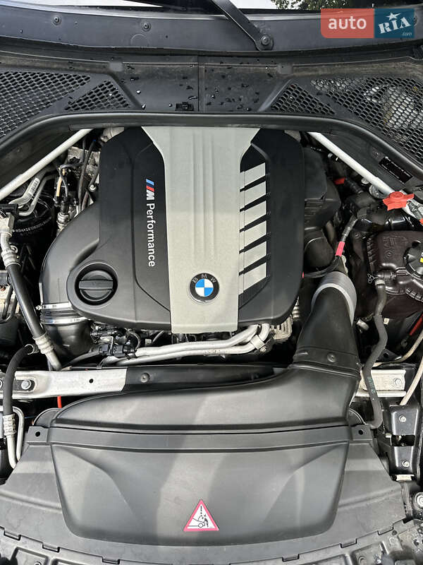 Внедорожник / Кроссовер BMW X5 2016 в Львове