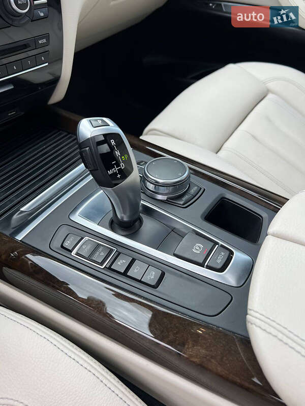 Внедорожник / Кроссовер BMW X5 2017 в Ивано-Франковске