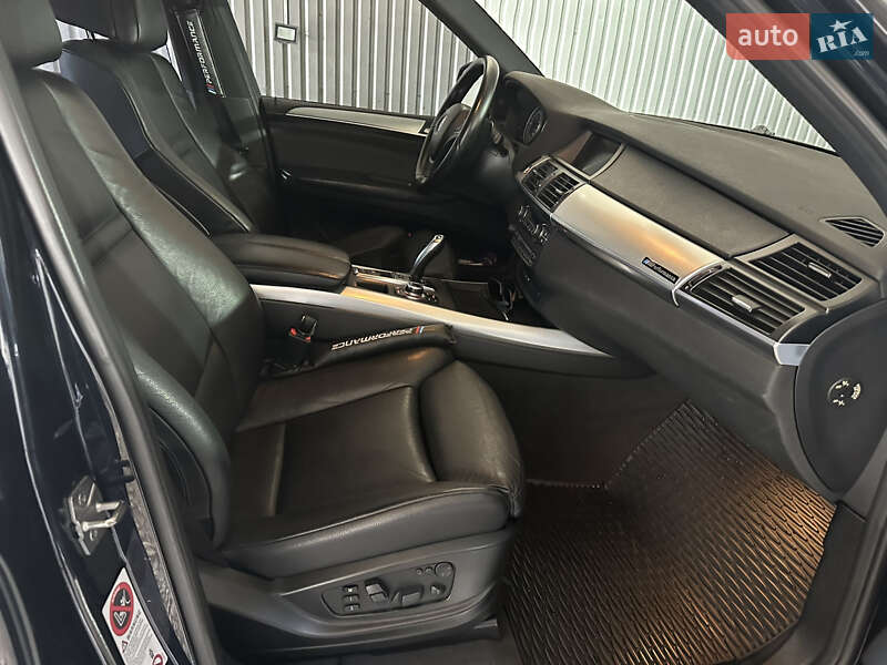 Позашляховик / Кросовер BMW X5 2011 в Вінниці