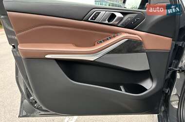 Позашляховик / Кросовер BMW X5 2021 в 
