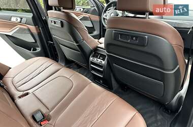 Позашляховик / Кросовер BMW X5 2021 в 
