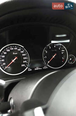 Позашляховик / Кросовер BMW X5 2015 в 