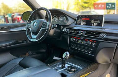 Позашляховик / Кросовер BMW X5 2015 в 