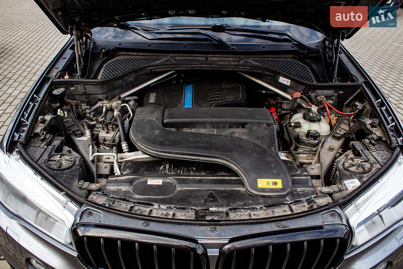 Внедорожник / Кроссовер BMW X5 2016 в Львове