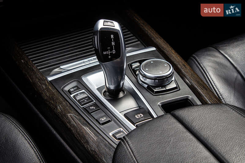 Внедорожник / Кроссовер BMW X5 2016 в Львове