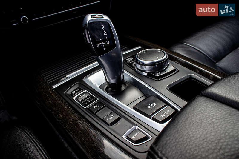 Внедорожник / Кроссовер BMW X5 2016 в Львове
