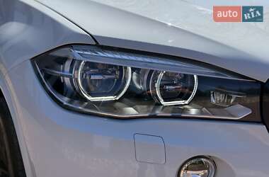 Позашляховик / Кросовер BMW X5 2016 в 