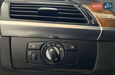Позашляховик / Кросовер BMW X5 2011 в 