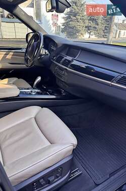 Позашляховик / Кросовер BMW X5 2008 в 