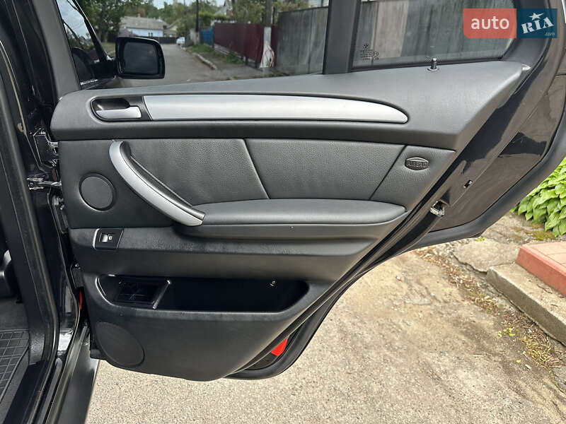 Внедорожник / Кроссовер BMW X5 2005 в Софиевской Борщаговке
