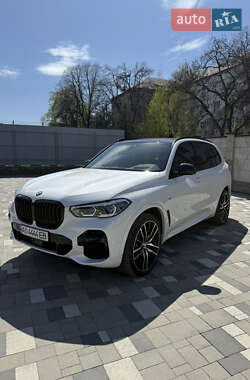 Позашляховик / Кросовер BMW X5 2022 в 