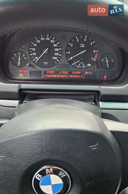 Позашляховик / Кросовер BMW X5 2004 в 