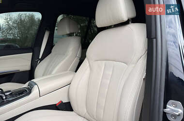 Позашляховик / Кросовер BMW X5 2019 в 
